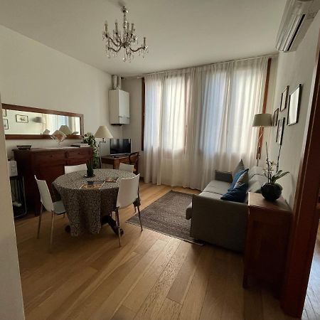 Elegant Apartment Vicenza Exteriör bild