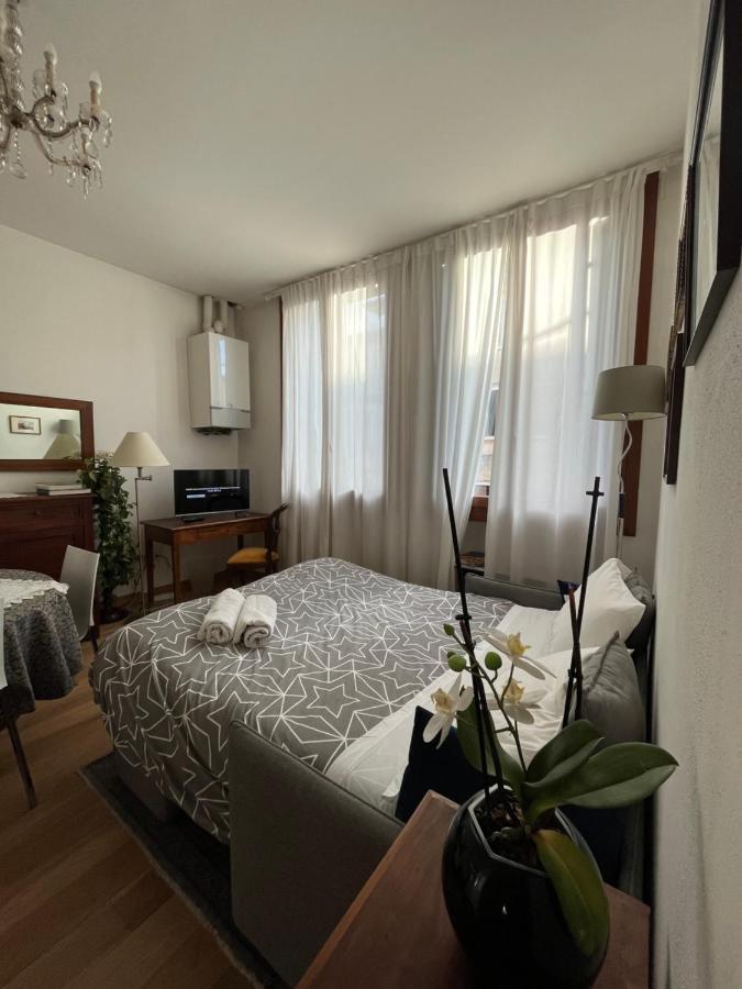 Elegant Apartment Vicenza Exteriör bild